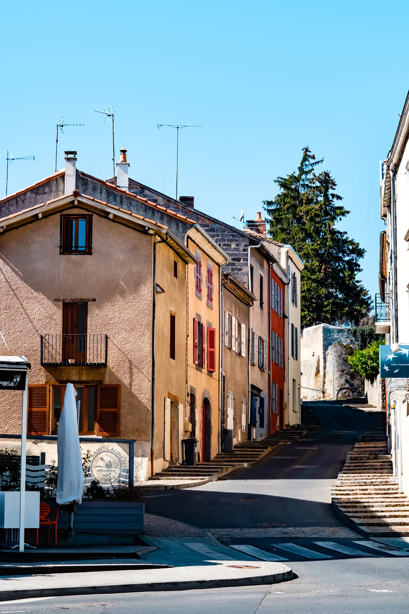 Auvergne and Paris